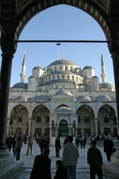 Мечеть Султана Ахмеда (Синяя мечеть) в Стамбуле, Турция — стоковое фото