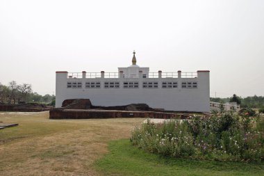 Lumbini, Nepal 'deki Maya Devi tapınağı.