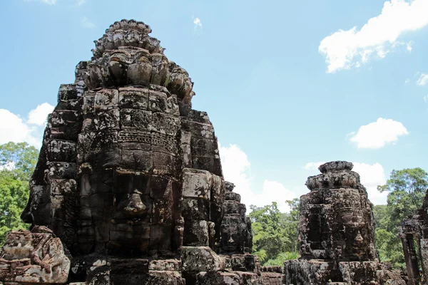 Piedra facial de Bayon en Angkor Thom, Siem Reap, Camboya —  Fotos de Stock