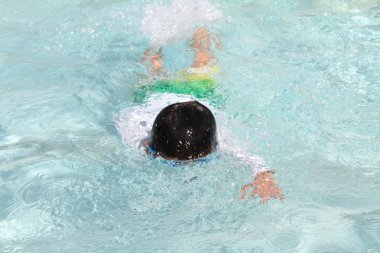 Japon çocuk yüzme havuzu (5 yaşında)