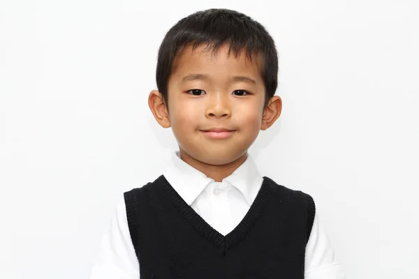 Japansk pojke i det formella slitaget (5 år gammal) — Stockfoto