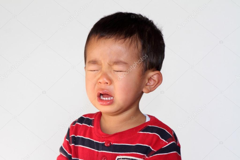 Crying Japanese boy (2 years old)