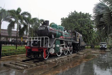 Tayland Kwai Nehri köprüde