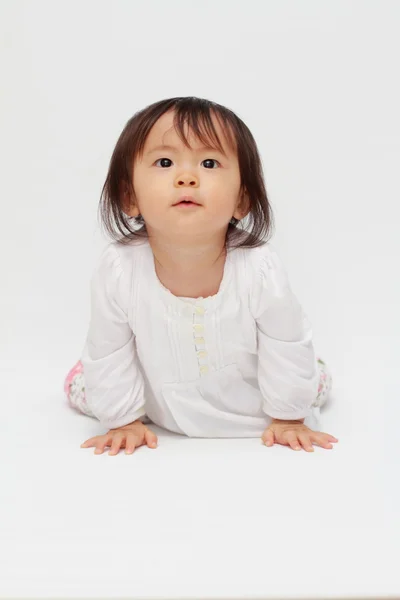 Crawling Japanese baby girl (0 year old) — Stock Photo, Image