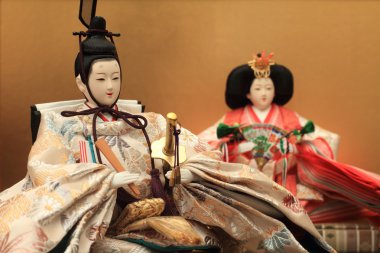 Kızın büyüme kutlamak için Hina bebek (Japon geleneksel bebek)