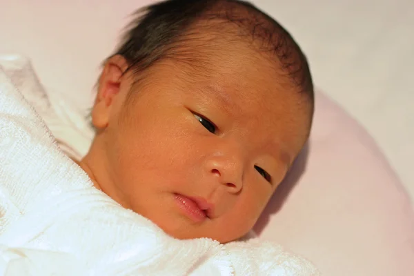 Japonés recién nacido bebé niño (0 año de edad ) — Foto de Stock