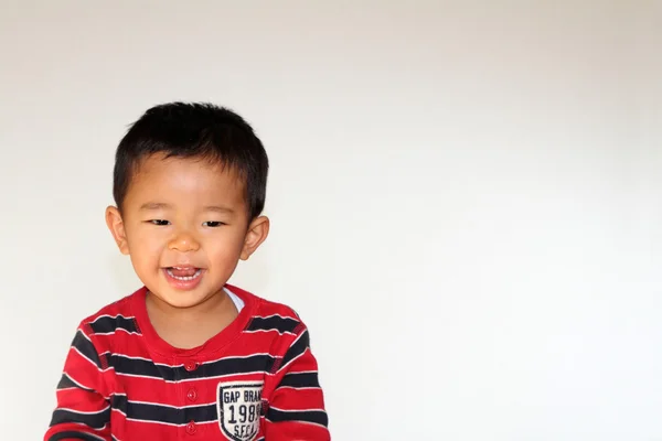 Sorrindo menino japonês (2 anos ) — Fotografia de Stock