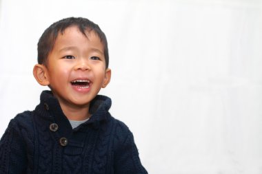 Japon çocuk (4 yaşında gülümseyen)