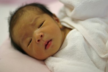 Japon yeni doğan bebek çocuk (0 yaşında)