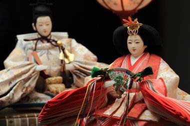 Kızın büyüme kutlamak için Hina bebek (Japon geleneksel bebek)