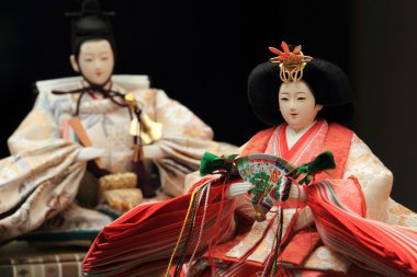 Kızın büyüme kutlamak için Hina bebek (Japon geleneksel bebek)