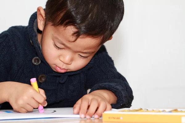 Japonês menino desenho um quadro (4 anos de idade ) — Fotografia de Stock