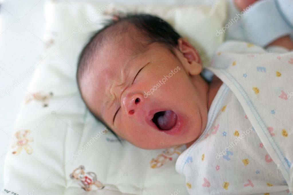 Sleeping Japanese new born baby boy (0 year old)