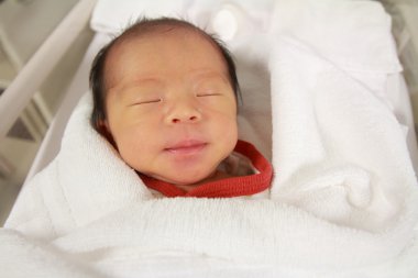 Japon yeni doğan bebek kız (0 yaşındaki uyku)