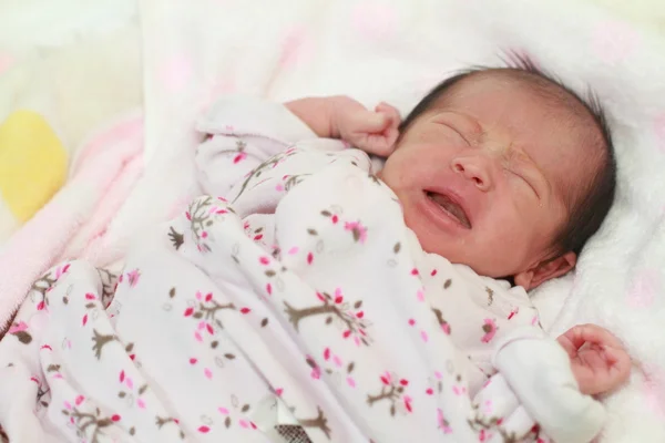 Płacz Japonka nowo narodzonych dzieci (0-letni) — Zdjęcie stockowe