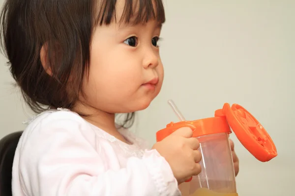 Japon kız içme suyu (1 yaşında bebek)