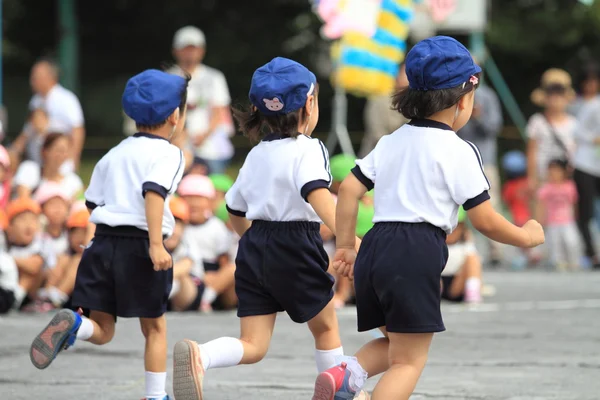 Festival de deportes en el jardín de infantes japonés — Foto de Stock