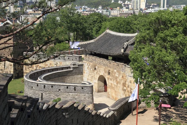 Hwaseong fortress in Suwon, Republic of Korea — Stock Photo, Image