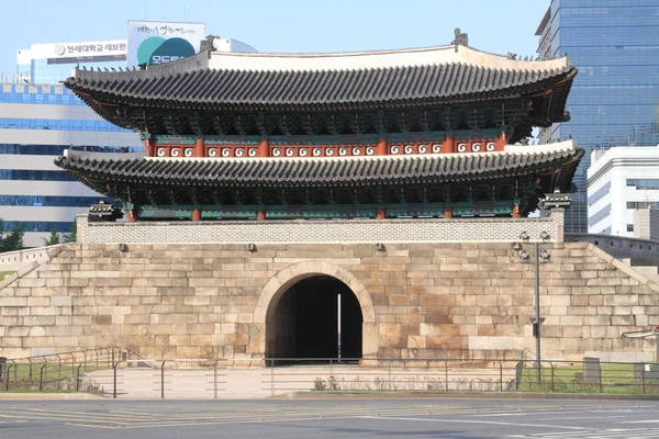 Nam dae mun gate i Seoul, South Korea — Stockfoto