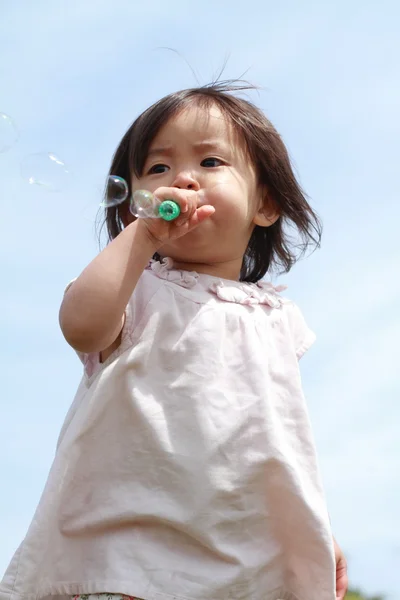 Japon kız balonu (1 yaşında oynamaya) — Stok fotoğraf