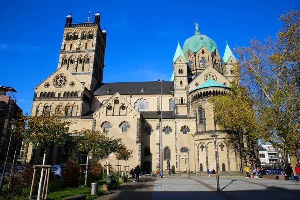 Neuss Allemagne Novembre 2020 Vue Sur Place Sur Basilique Catholique — Photo