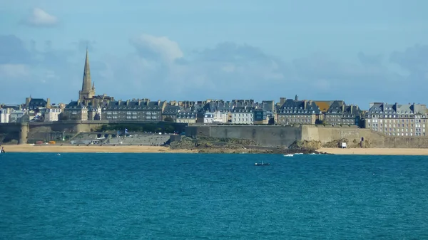 Vista Sobre Baía Oceânica Dinard Paisagem Urbana Cidade Saint Malo — Fotografia de Stock