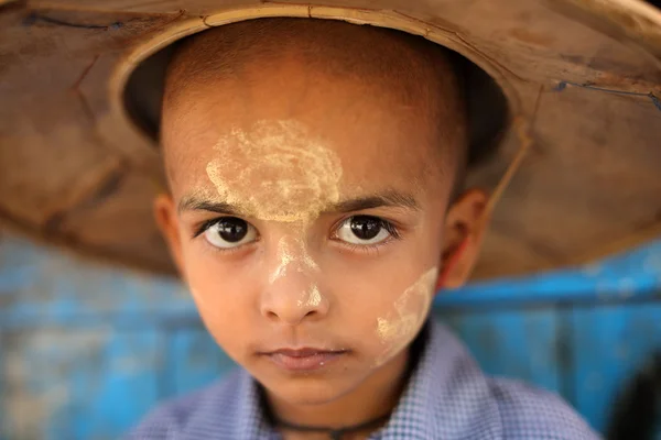 Unidentified young Burmese student — Stock Photo, Image