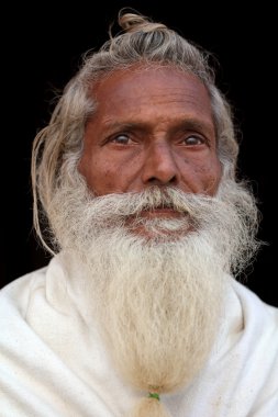 Kimliği belirsiz sadhu (Kutsal adam)