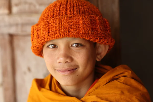 Unidentified Buddhist novice in Vat Xieng Thong — Stock Photo, Image