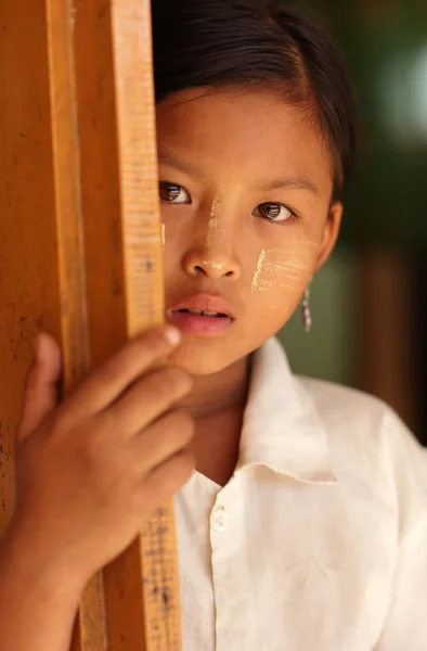 An unidentified Burmese student at school — Stock Photo, Image