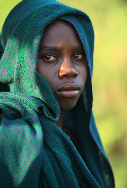 Unidentified young Suri man at a ceremony — Stock Photo, Image