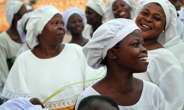 Mulheres não identificadas na Igreja Celestial — Fotografia de Stock