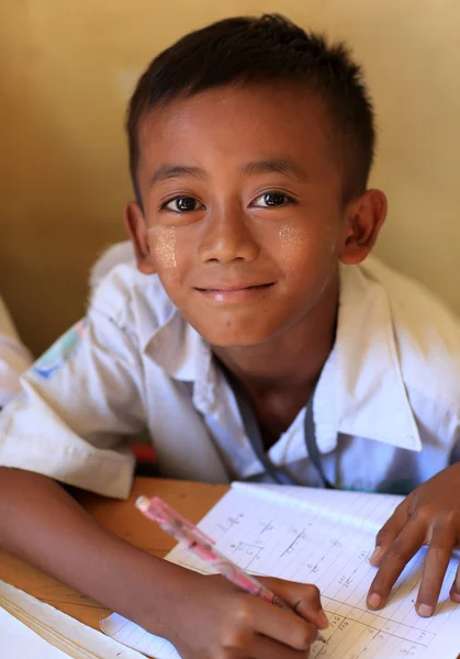 Unidentified Burmese student at school — Stock Photo, Image