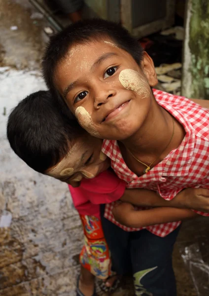 Bambini birmani non identificati — Foto Stock