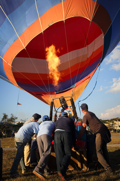 Hot-air balloons take off in Nyaungshwe