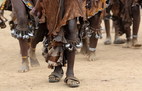 Hamer donna che balla nella Bassa Valle dell'Omo, Etiopia — Foto Stock