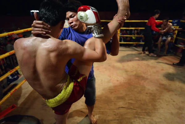 Muay Lao chutar boxe luta no Laos — Fotografia de Stock