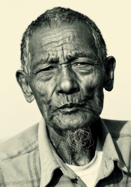 Myanmar, burma yaşlı bir adam portresi