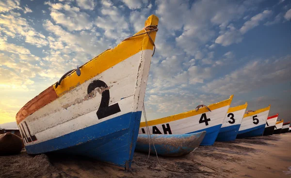 Barcos de pesca coloridos, Lago Malawi — Foto de Stock