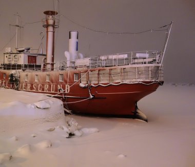Helsinki, Finlandiya'nın ortasındaki bir kar fırtınası fener Relandersgrund