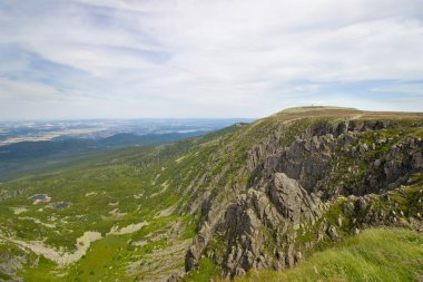 kar çukur görünümünü