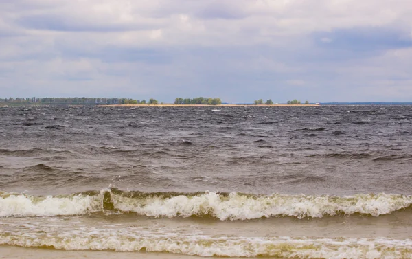 Dnepr River on a windy day — Stock Photo, Image