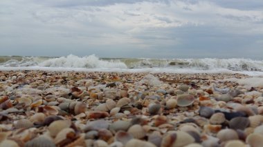 kum ve deniz, mavi gökyüzü