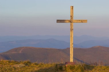 Gün batımında dağda