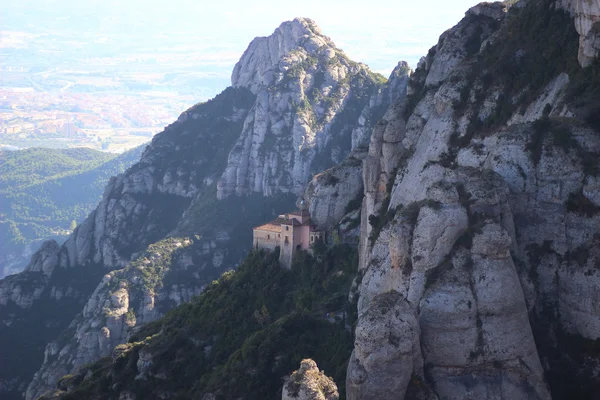 Góry Montserrat w Katalonii, w Hiszpanii — Zdjęcie stockowe