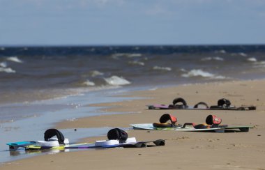 Yönetim Kurulu uçurtma sahilde