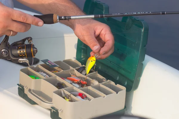 Balık tutmak için ekipmanlar.