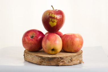 Apple - kalp. Seni seviyorum