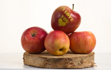 Apple - kalp. Seni seviyorum