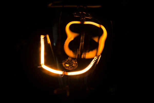 Eski tarz Yanan Ampuller